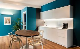 Camoma Aparthotel - Suites Apartments